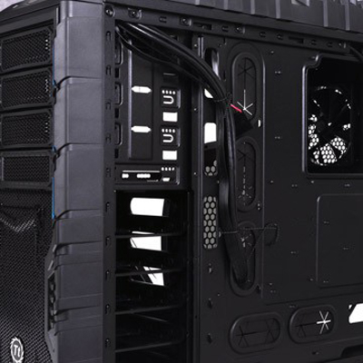 Gabinete ATX Thermaltake Overseer VN700M1W2 RX-I